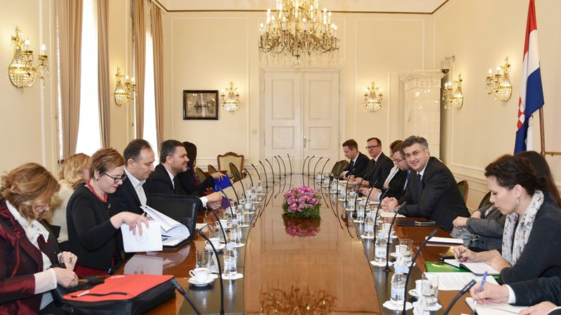 Predsjednik Vlade Plenković s glavnim tajnikom Europske konfederacije sindikata Visentinijem